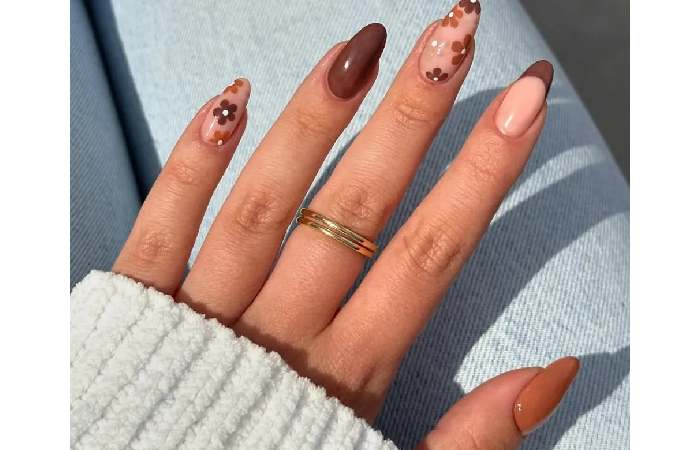 Elegant and Trendy Almond Nail Designs (1)