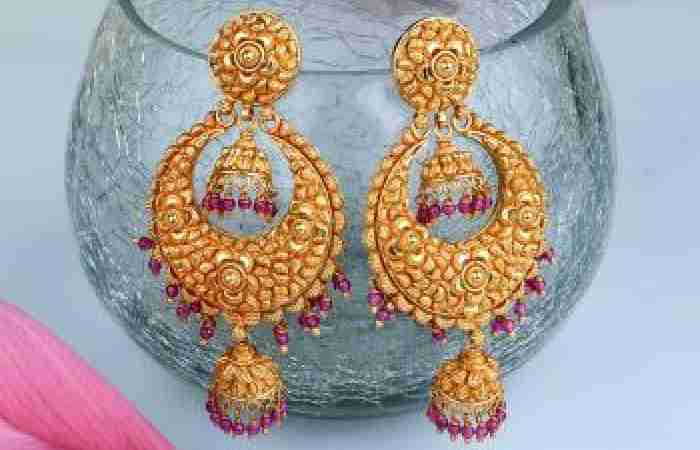 Simple Latest Design of Gold Earrings (8)