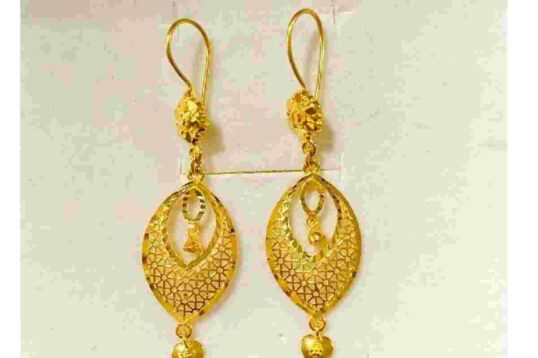 Simple Latest Design of Gold Earrings (10)